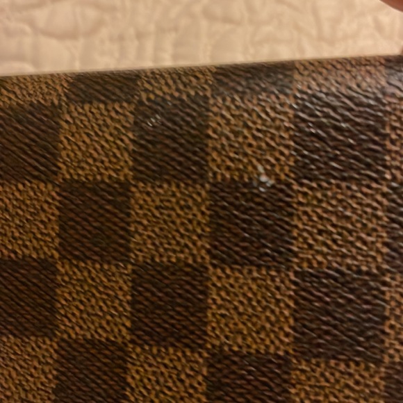 1361 Louis Vuitton Brown Damier Long Wallet - Picture 8 of 16